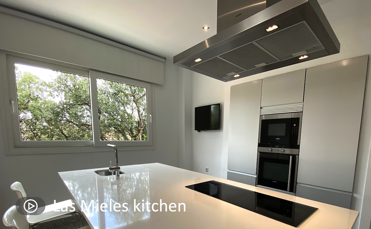 IGGA_Video Las Mieles kitchen